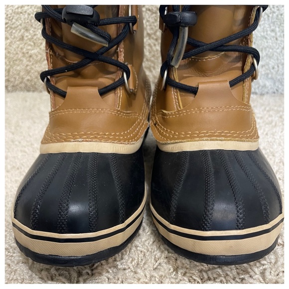 Sorel waterproof Boots - Picture 6 of 13